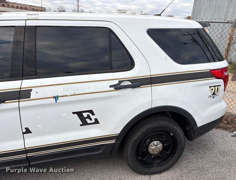 image for item FB8528 2013 Ford Explorer Police Interceptor SUV