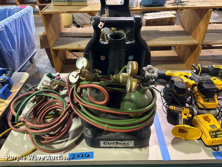 image for item FB8530 (2) acetylene tanks with stands