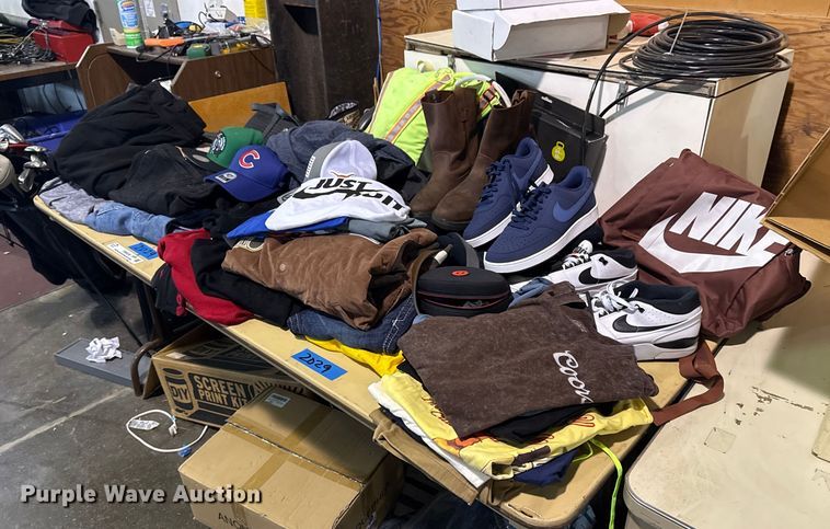 image for item FB8536 Clothing 