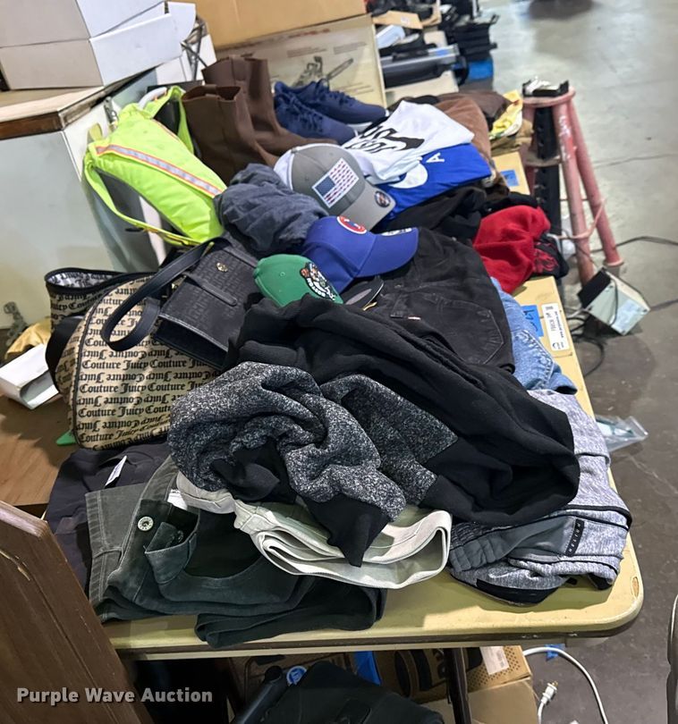 image for item FB8536 Clothing 