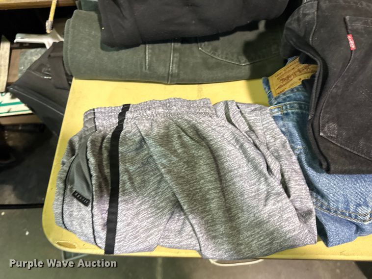 image for item FB8536 Clothing 