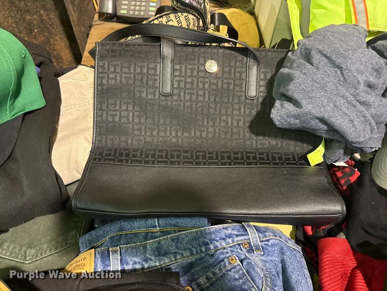 image for item FB8536 Clothing 