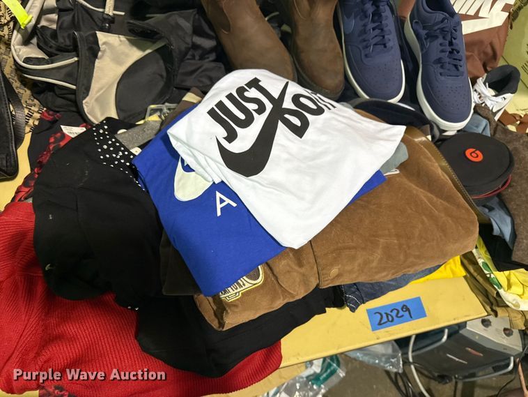 image for item FB8536 Clothing 