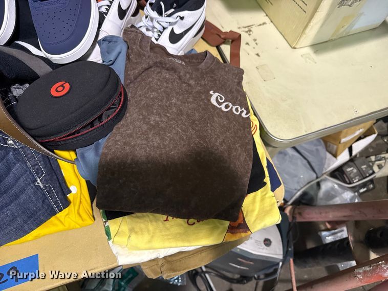 image for item FB8536 Clothing 