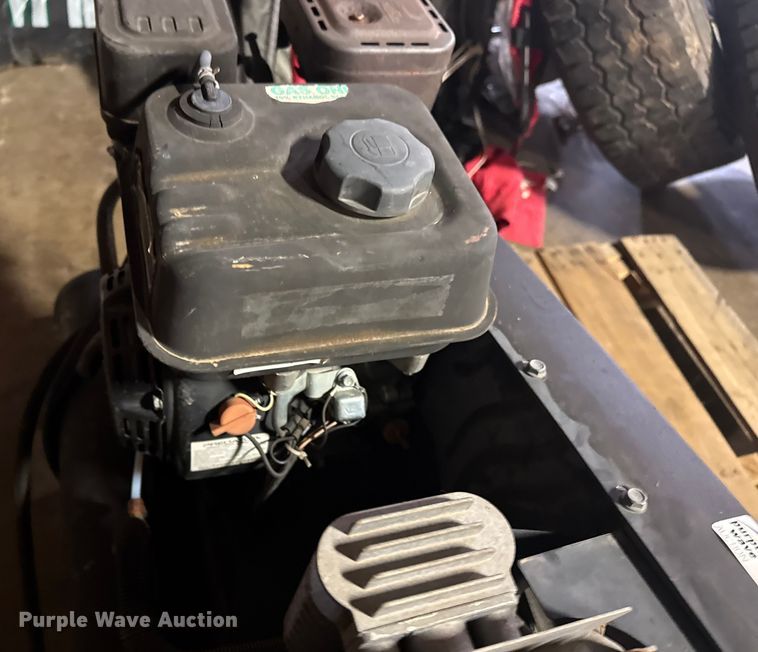 image for item FB8538 Air Compressor