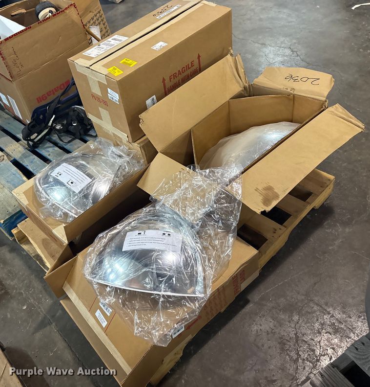 image for item FB8543 (5) plastic safety mirrors