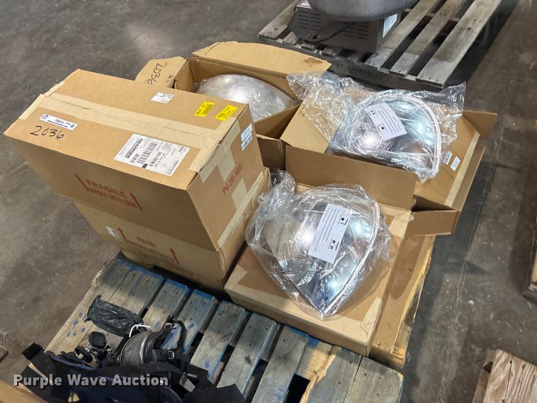 image for item FB8543 (5) plastic safety mirrors