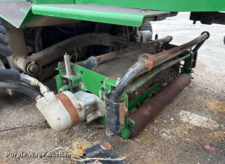 image for item FB8547 John Deere 2653A reel mower