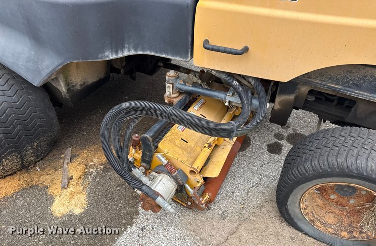 image for item FB8548 Hustler 7700 reel mower