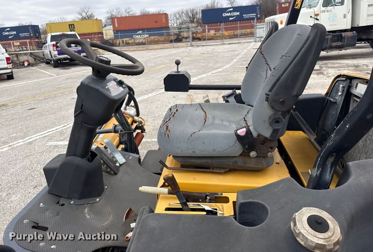 image for item FB8548 Hustler 7700 reel mower