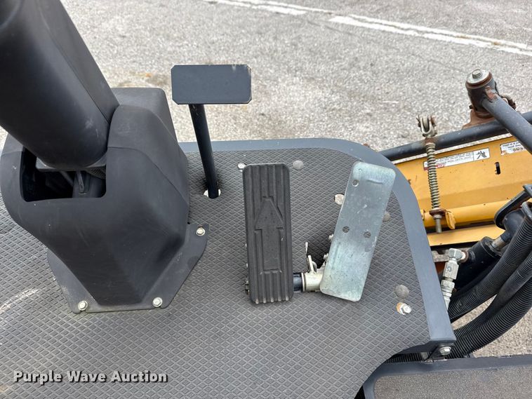 image for item FB8548 Hustler 7700 reel mower