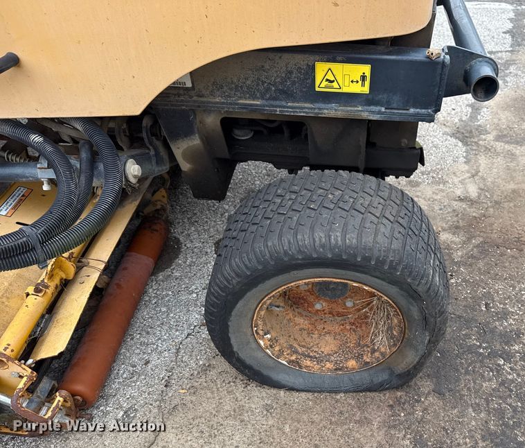 image for item FB8548 Hustler 7700 reel mower