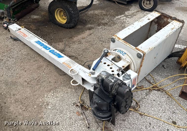 image for item FB8549 Auto Crane 2003 crane 