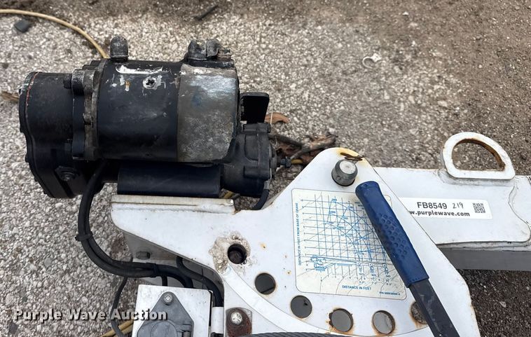 image for item FB8549 Auto Crane 2003 crane 