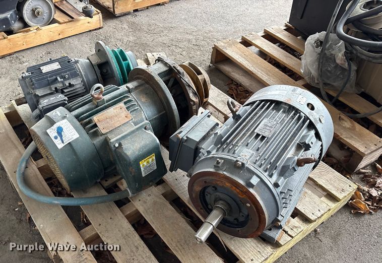 image for item FB8552 (3) pump motors
