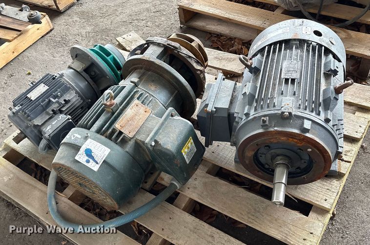 image for item FB8552 (3) pump motors