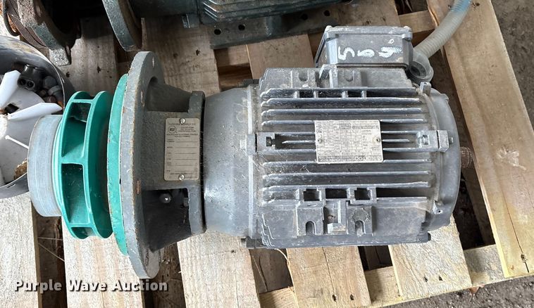 image for item FB8552 (3) pump motors