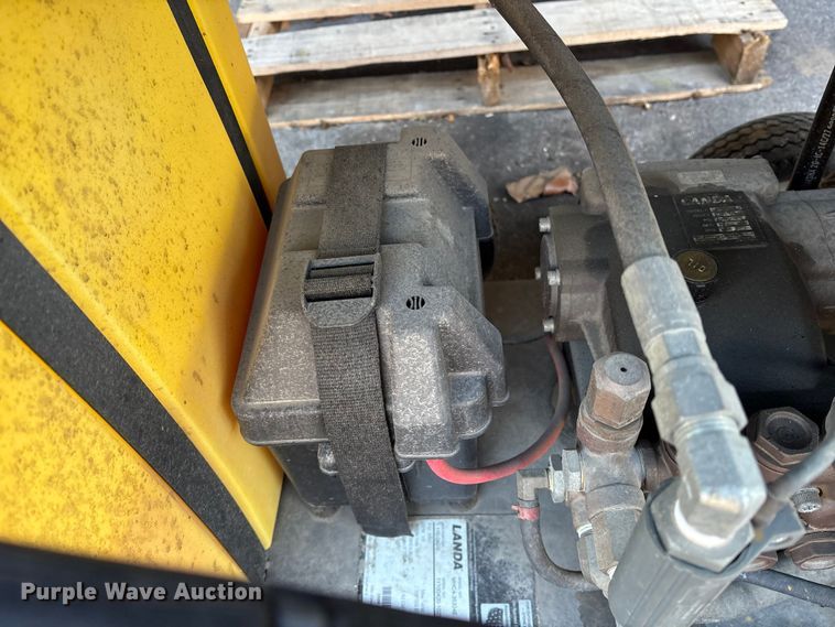 image for item FB8554 Landa MHC4-35324E pressure washer