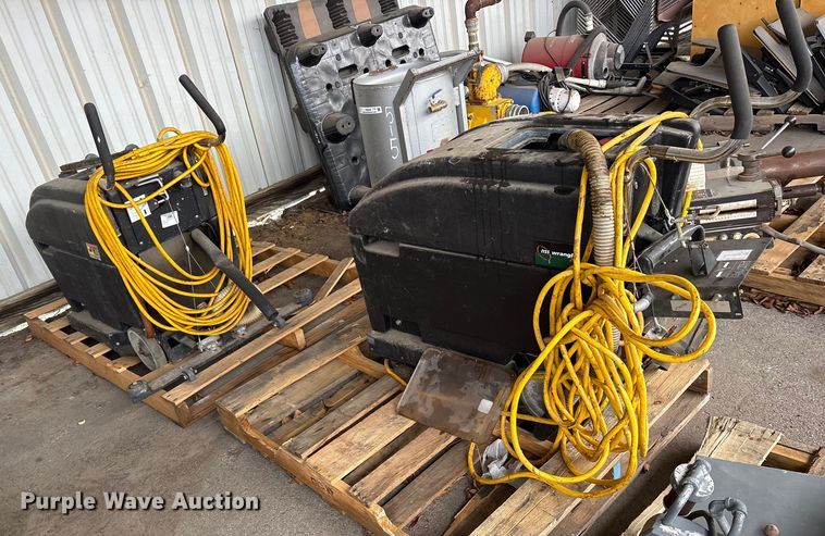 image for item FB8557 (2) Wrangler 2008 CE floor machines