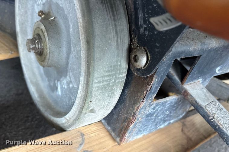 image for item FB8557 (2) Wrangler 2008 CE floor machines