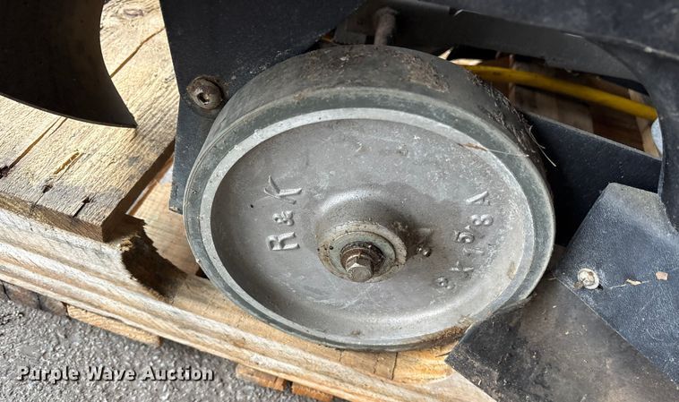 image for item FB8557 (2) Wrangler 2008 CE floor machines