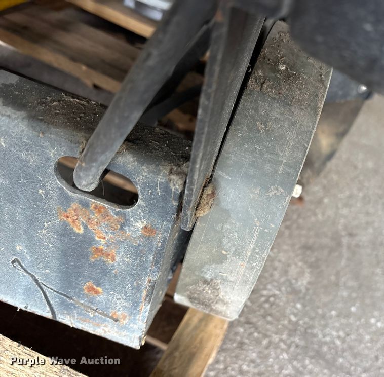 image for item FB8557 (2) Wrangler 2008 CE floor machines