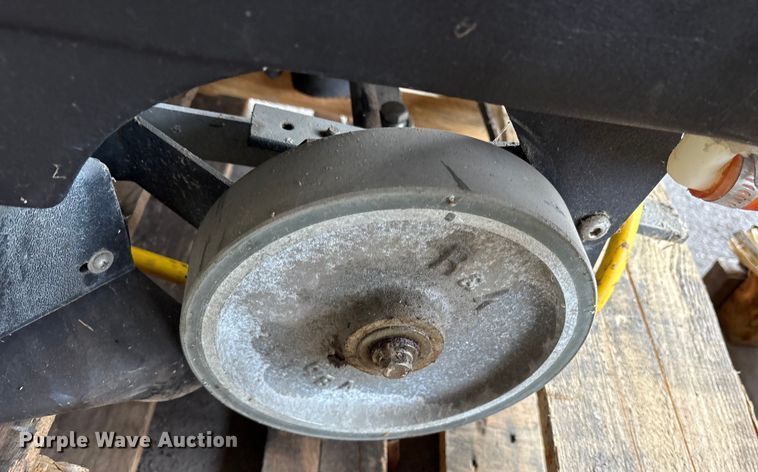 image for item FB8557 (2) Wrangler 2008 CE floor machines