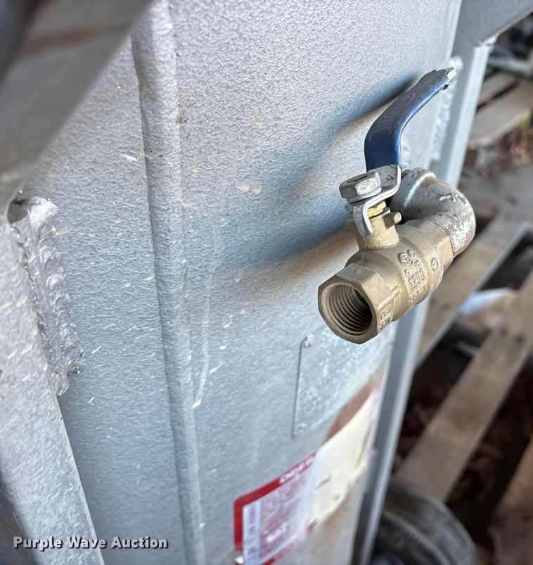 image for item FB8559 Brut  Abbrassive Cleaning Equipment sandblasting pot