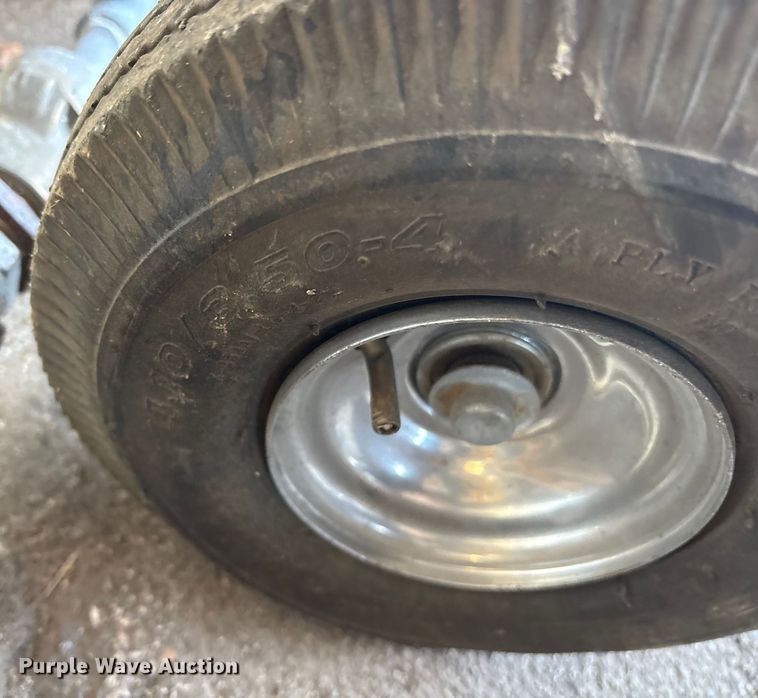 image for item FB8559 Brut  Abbrassive Cleaning Equipment sandblasting pot