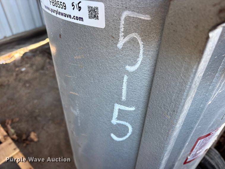 image for item FB8559 Brut  Abbrassive Cleaning Equipment sandblasting pot