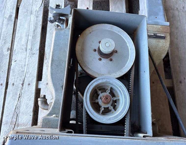 image for item FB8563 Rockwell 28-300 bandsaw