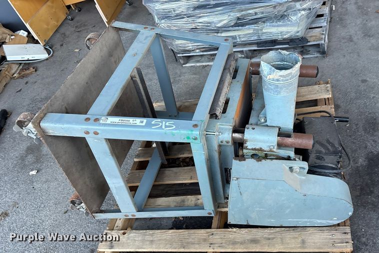 image for item FB8566 1989 Invicta Delta 22660 planer