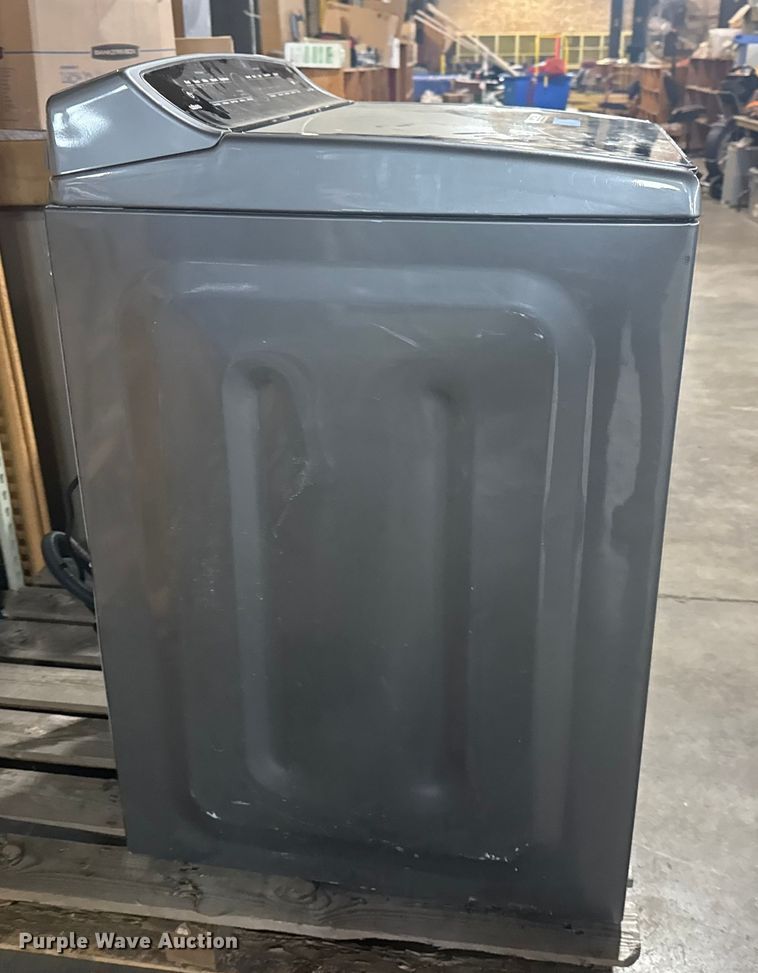 image for item FB8568 Whirlpool Cabrio top load washer