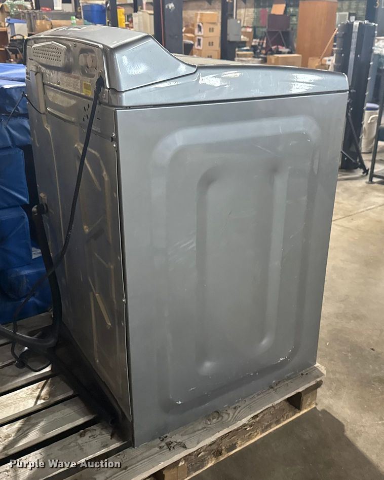 image for item FB8568 Whirlpool Cabrio top load washer