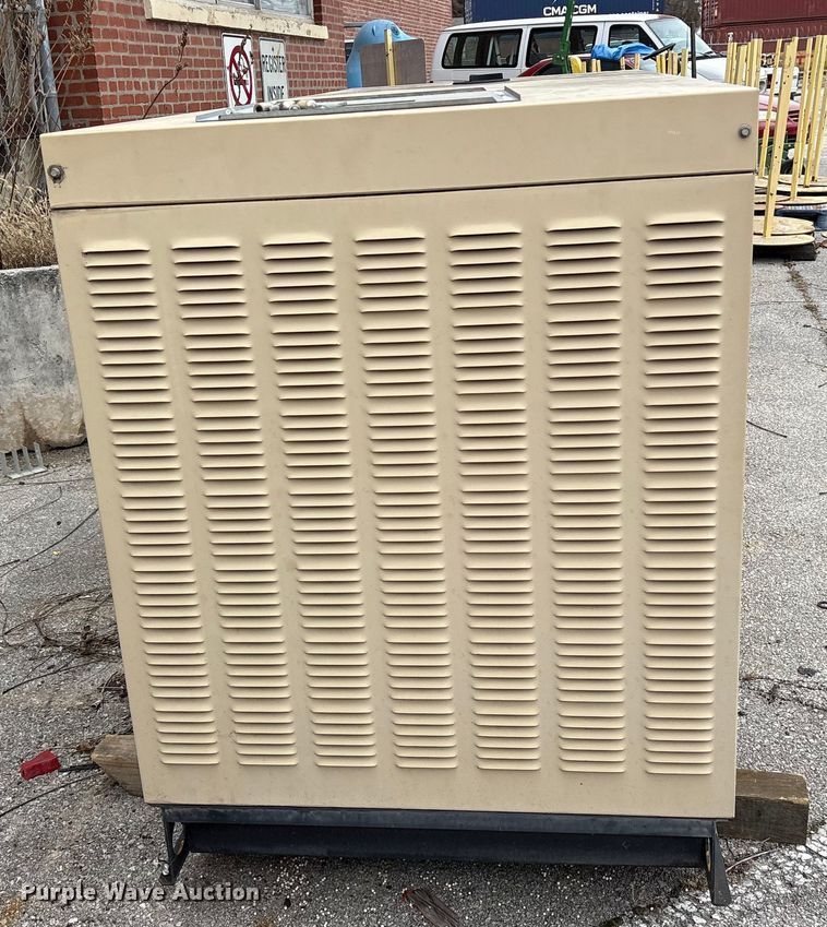 image for item FB8570 2006 Generac QT07068JNSNA generator