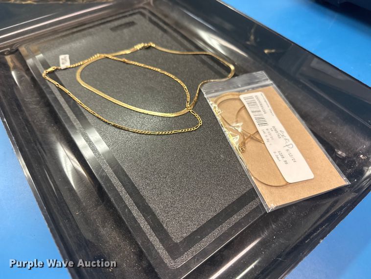 image for item FB8572 (3) 14k gold necklaces 