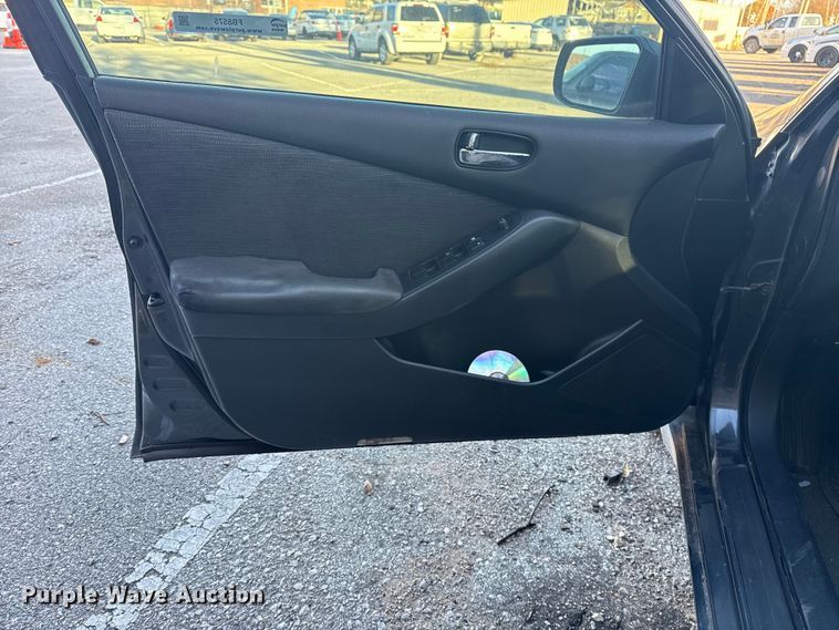 image for item FB8575 2012 Nissan Altima 