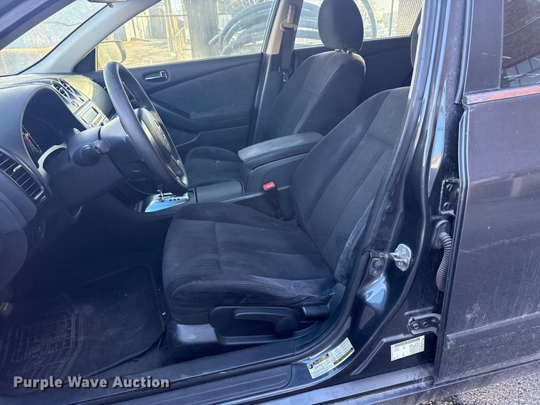 image for item FB8575 2012 Nissan Altima 