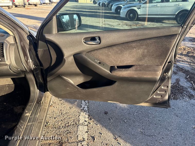 image for item FB8575 2012 Nissan Altima 