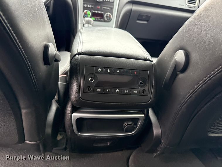 image for item FB8576 2007 GMC Acadia SUV