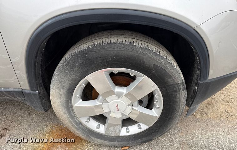 image for item FB8576 2007 GMC Acadia SUV