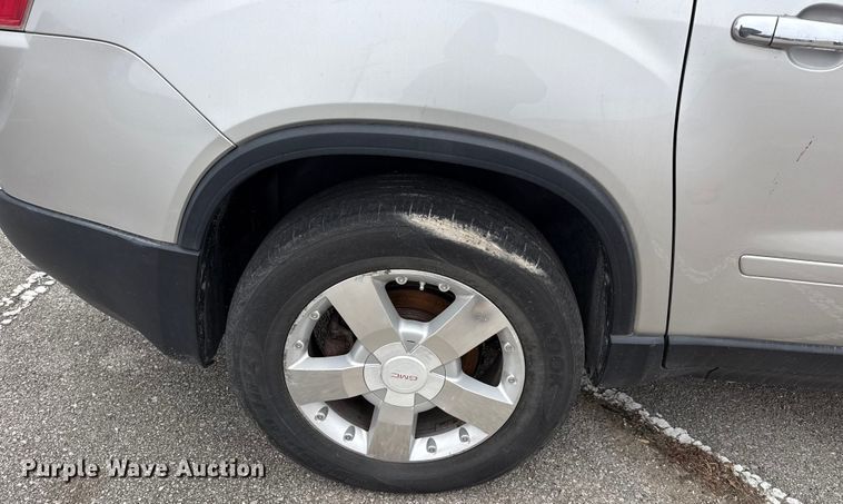 image for item FB8576 2007 GMC Acadia SUV