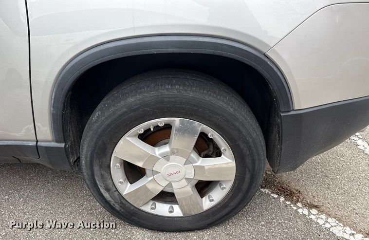 image for item FB8576 2007 GMC Acadia SUV