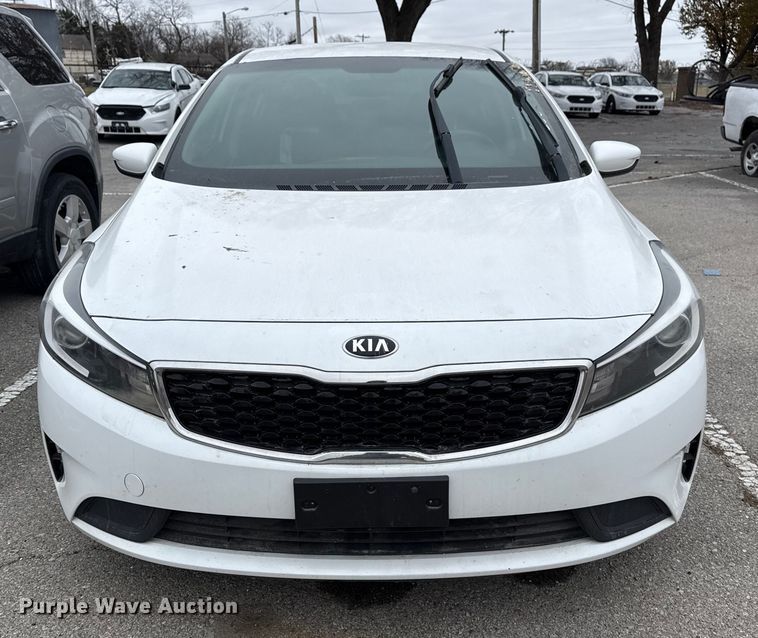 image for item FB8577 2017 Kia Forte 