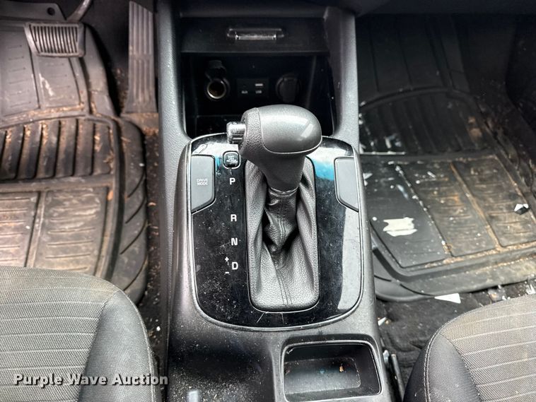 image for item FB8577 2017 Kia Forte 