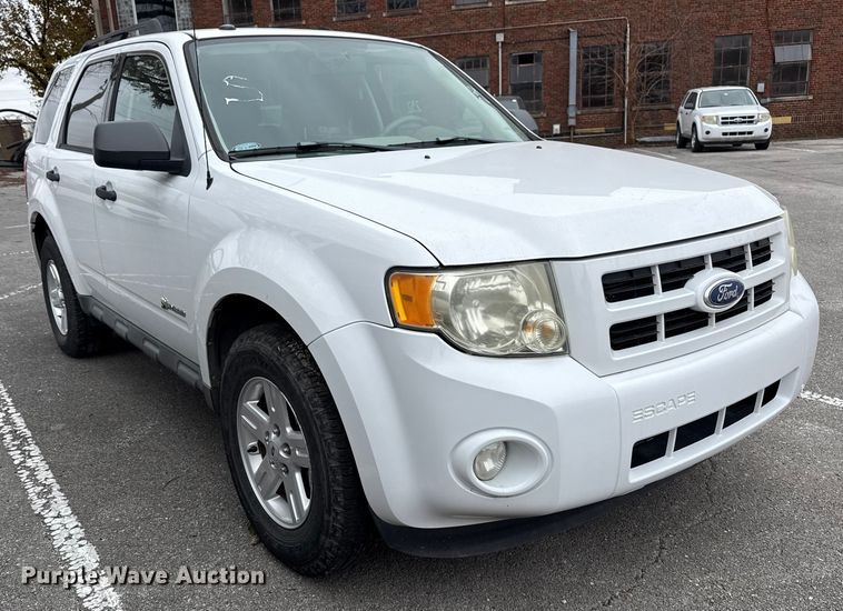 image for item FB8579 2010 Ford Escape Hybrid SUV