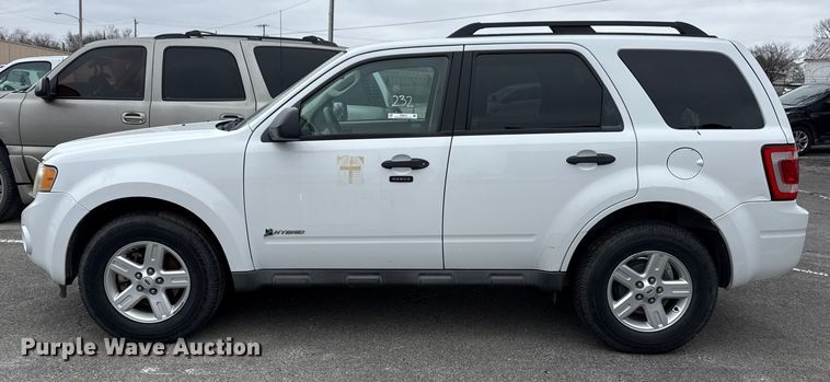 image for item FB8579 2010 Ford Escape Hybrid SUV