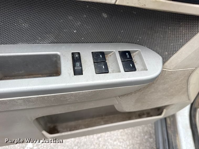 image for item FB8579 2010 Ford Escape Hybrid SUV