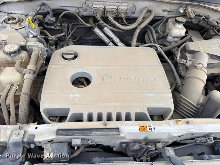 image for item FB8579 2010 Ford Escape Hybrid SUV
