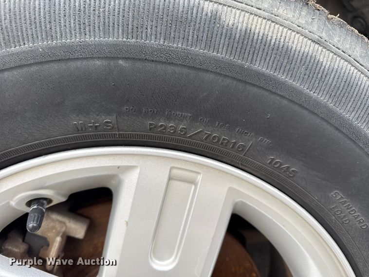 image for item FB8579 2010 Ford Escape Hybrid SUV